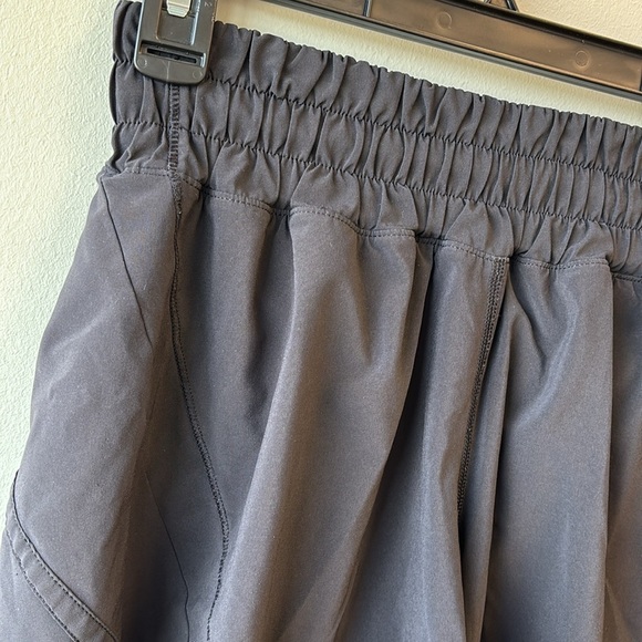 Lululemon Track That 5” high rise black 4 shorts - Picture 2 of 6